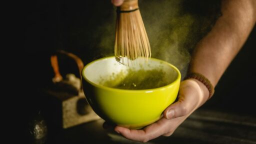 how-to-make-matcha-featured