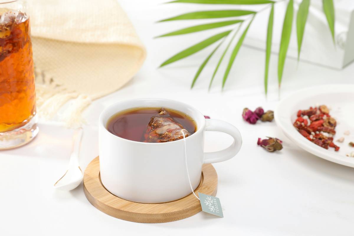 what-are-tea-bags-made-of-featured