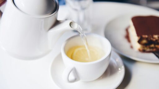 what-is-white-tea-featured