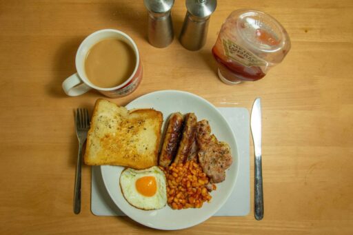 does-english-breakfast-tea-have-caffeine-featured