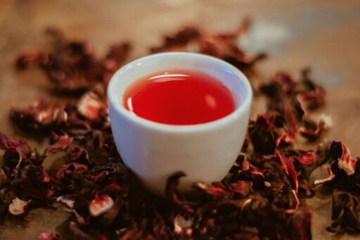 does-hibiscus-tea-make-you-sleepy-featured