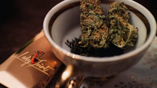 does-twisted-tea-have-caffeine-featured
