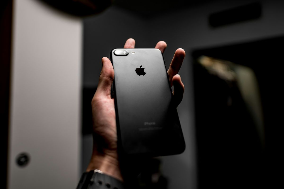 free-iphone-7-featured