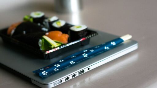 free-laptop-with-food-stamps-featured