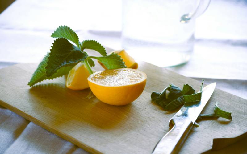 how-to-make-lemon-balm-tea-full-guide