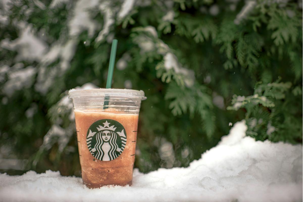 how-to-make-starbucks-chai-tea-latte-featured