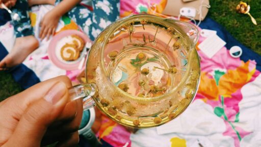 what-does-chamomile-tea-taste-like-featured