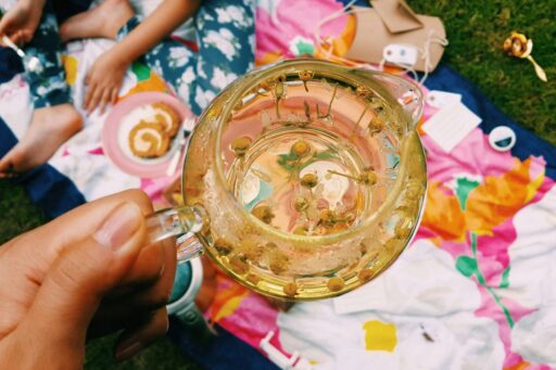 what-does-chamomile-tea-taste-like-featured