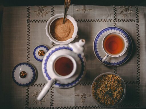 what-does-rooibos-tea-taste-like-featured