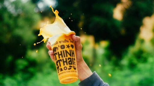 what-does-thai-tea-taste-like-featured
