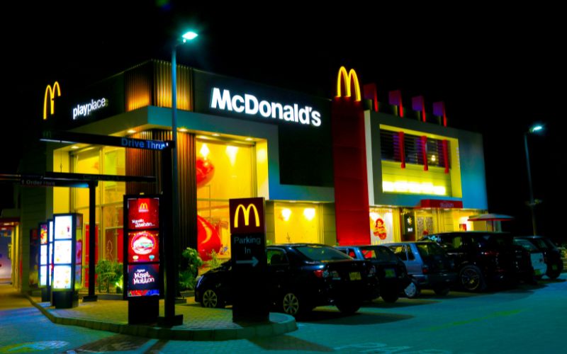 what-time-does-mcdonalds-stop-serving-breakfast-faqs