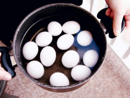 how-to-hard-boil-eggs