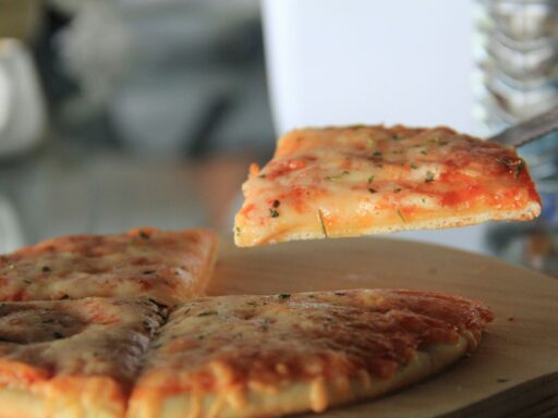 how-to-reheat-pizza