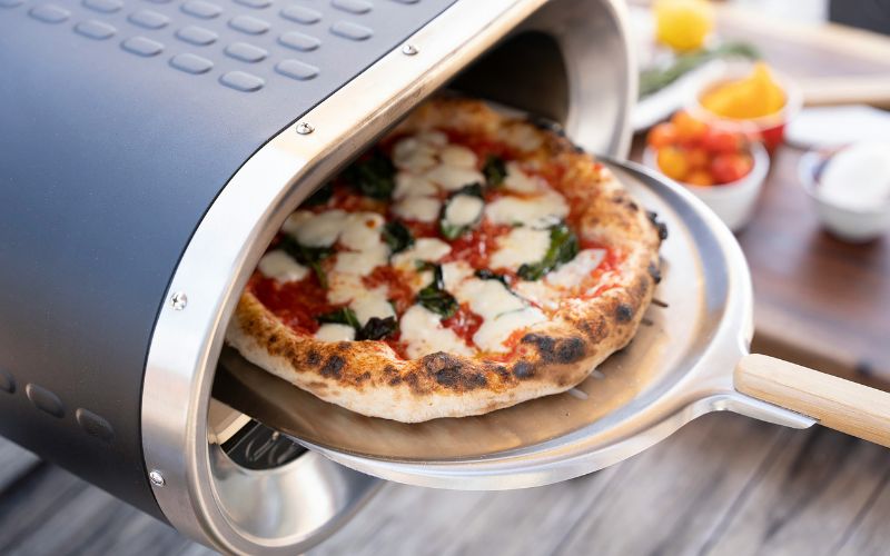 how-to-reheat-pizza-in-oven-step-by-step