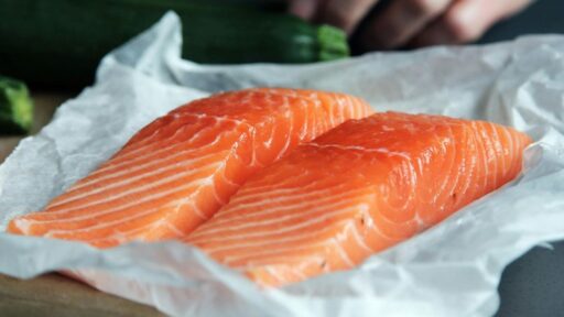 how-to-reheat-salmon
