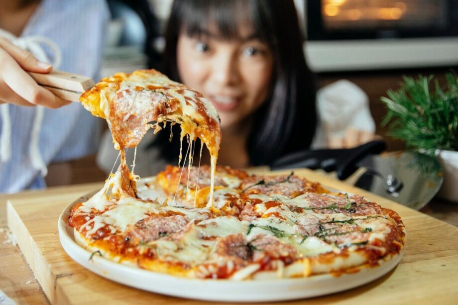 how-to-reheat-pizza-on-stove