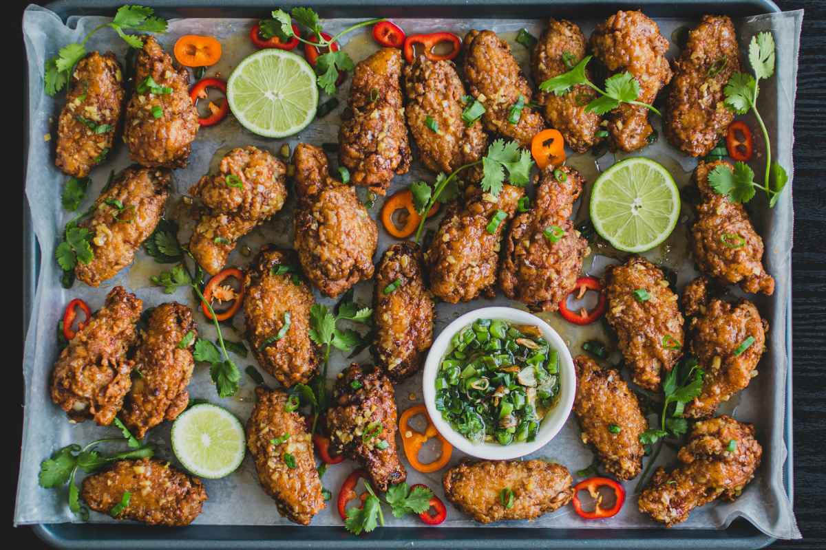 how-long-to-reheat-fried-chicken-in-air-fryer-featured