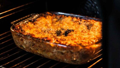 how-long-to-reheat-lasagna-in-oven-featured