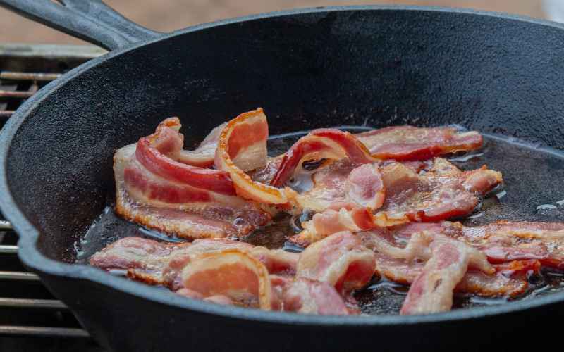 how-to-reheat-bacon-helpful-tips