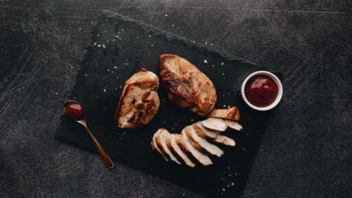 how-to-reheat-chicken-breast
