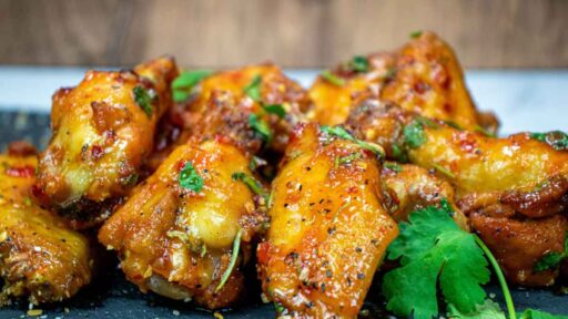 how-to-reheat-chicken-wings-in-air-fryer-featured