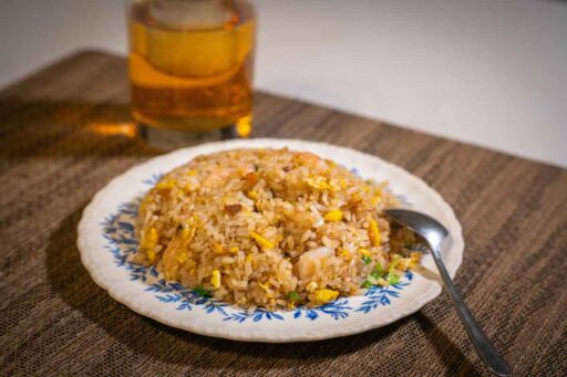 how-to-reheat-fried-rice-featured