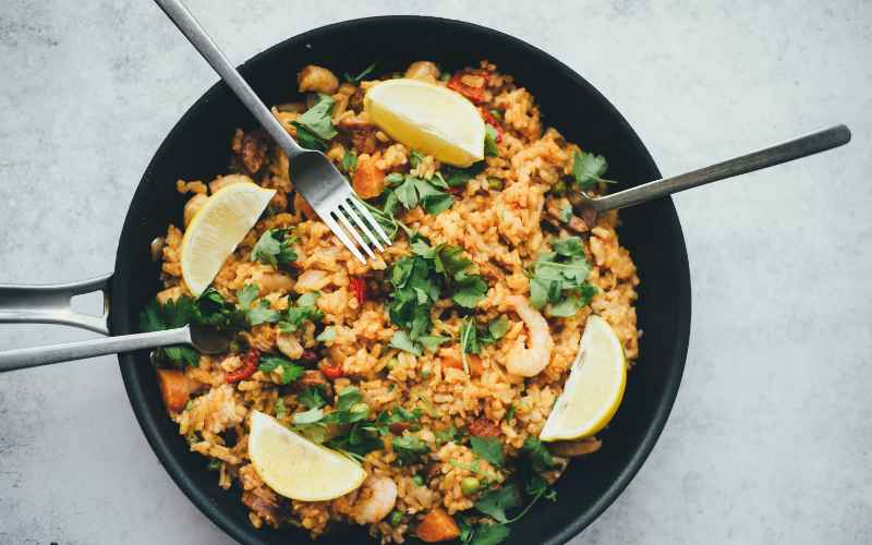 how-to-reheat-fried-rice-full-guide