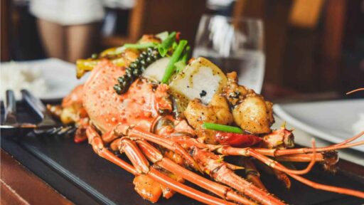 how-to-reheat-lobster-featured