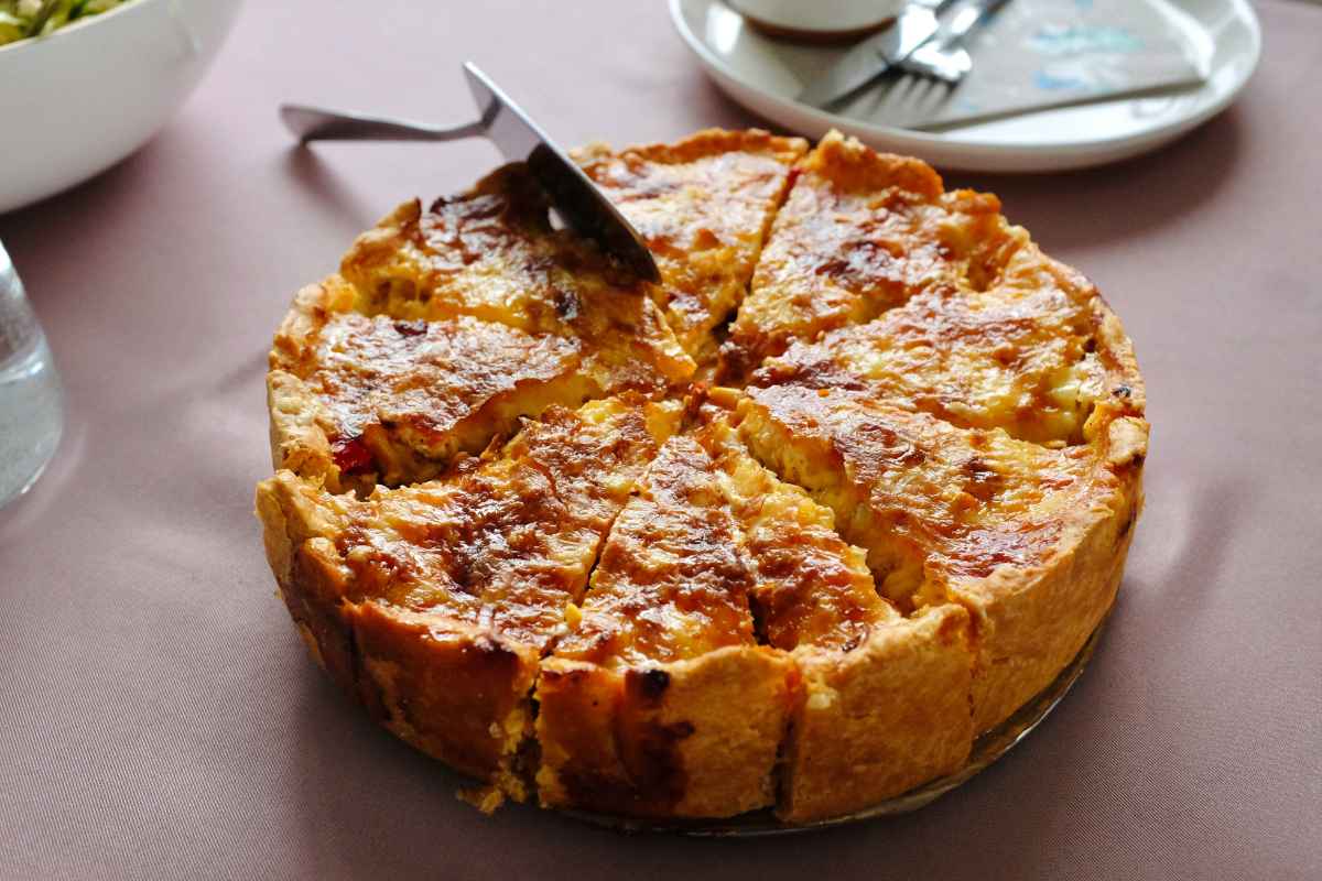 how-to-reheat-quiche-featured