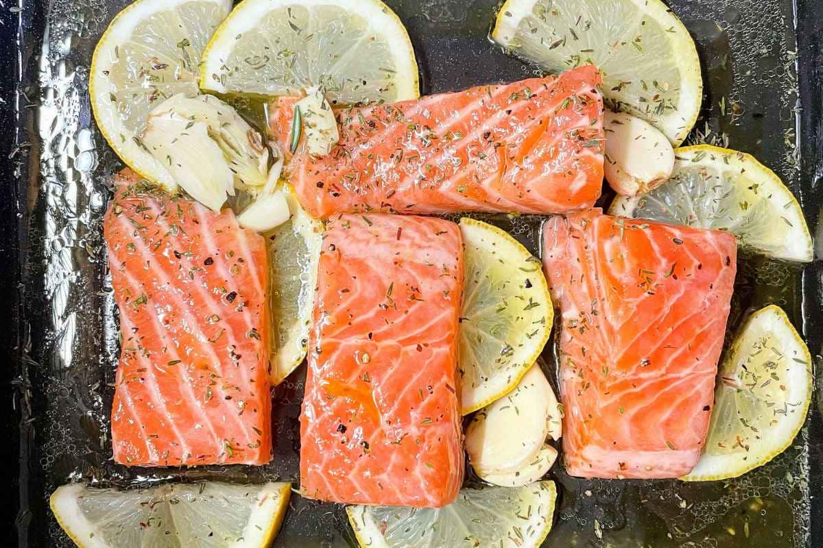 how-to-reheat-salmon-in-air-fryer-featured