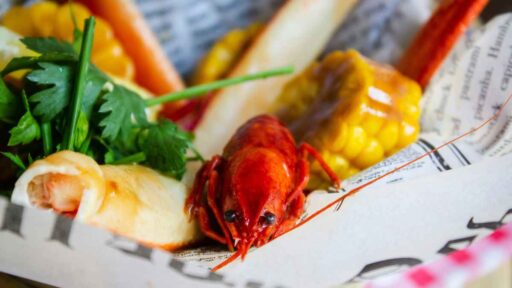 how-to-reheat-seafood-boil-bag-featured