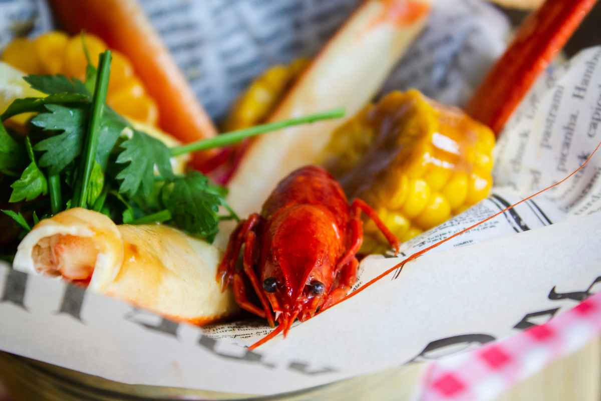 how-to-reheat-seafood-boil-bag-featured