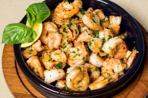 how-to-reheat-shrimp-featured