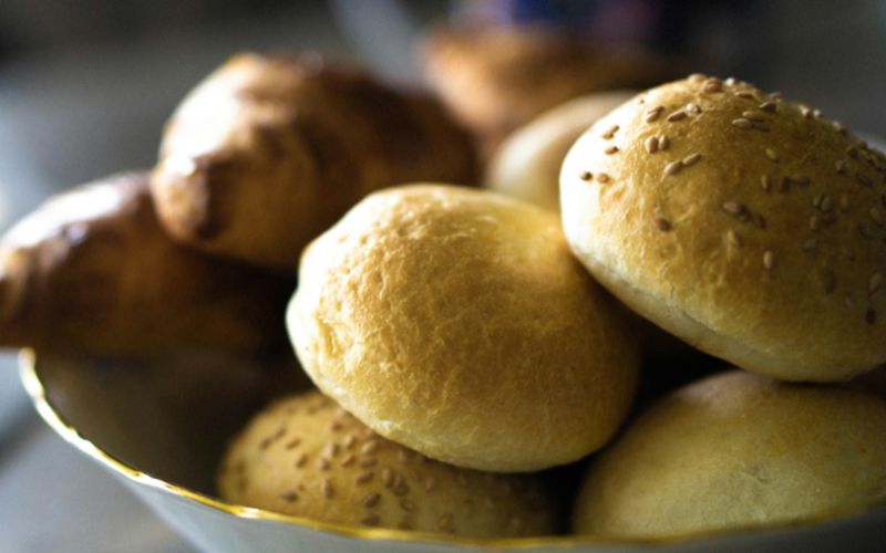 how-to-reheat-texas-roadhouse-rolls-step-by-step