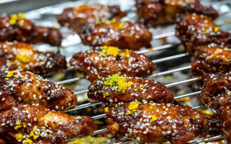 how-to-reheat-wings-in-the-oven-tips