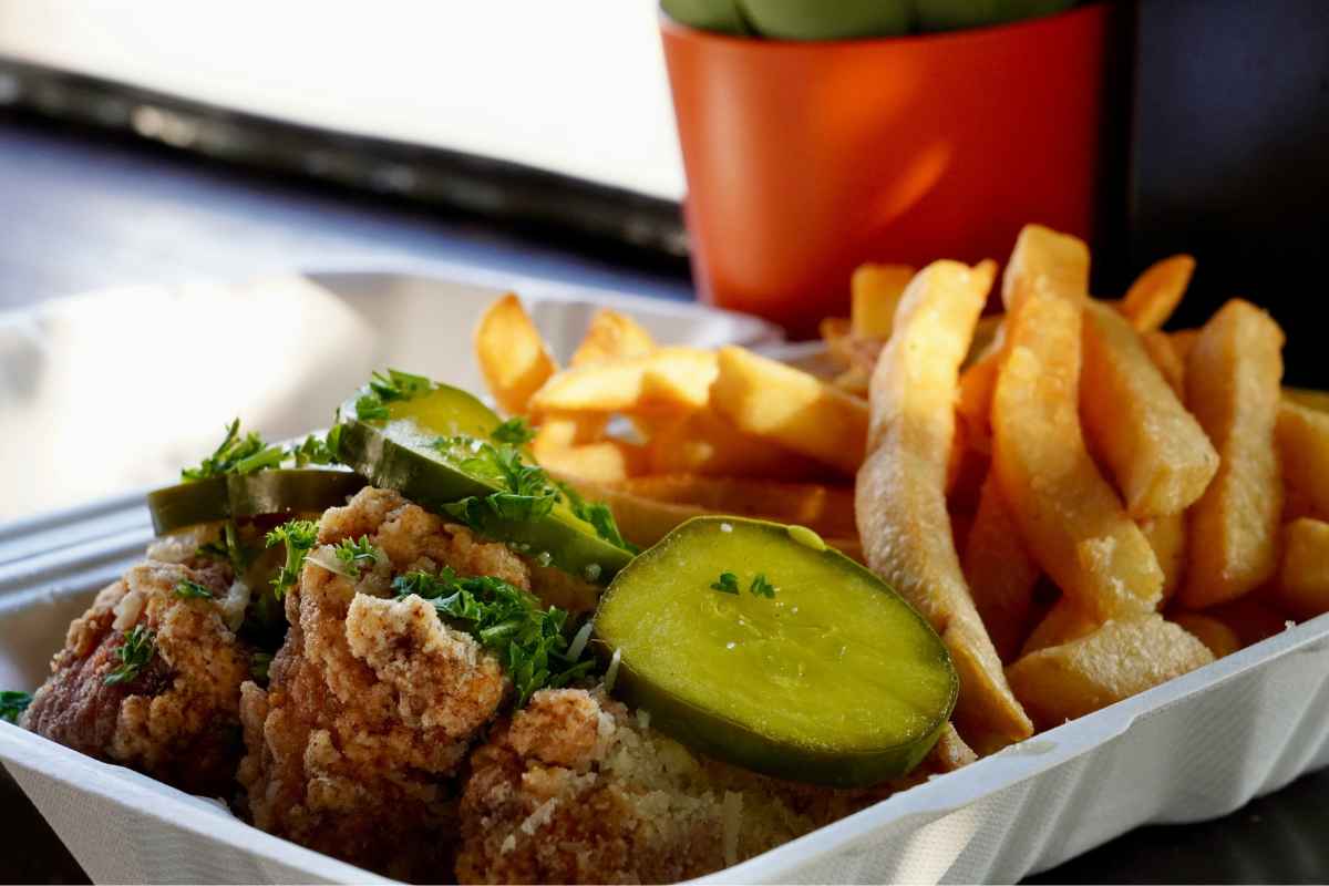 how-to-reheat-chicken-tenders-featured