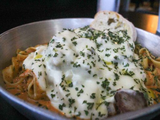 how-to-reheat-fettuccine-alfredo-featured
