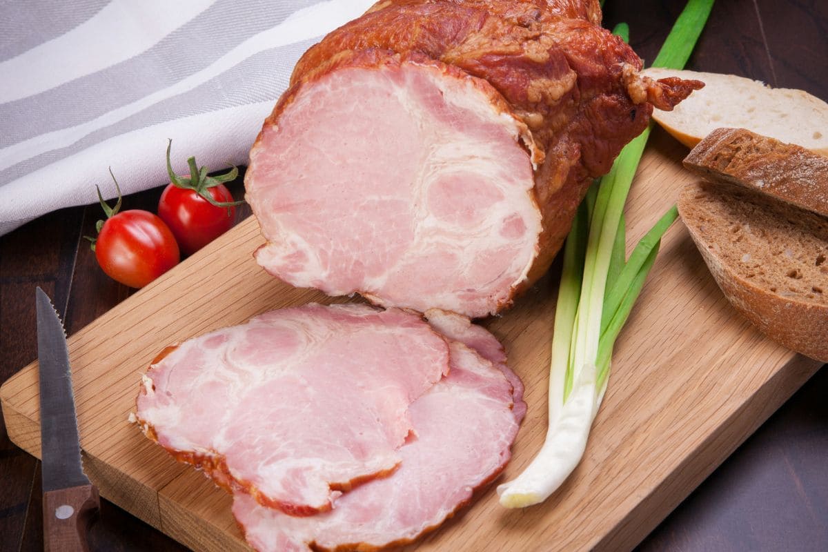 how-to-reheat-ham-featured