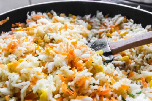 how-to-reheat-rice-without-microwave-featured