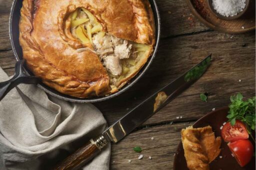 how-to-reheat-chicken-pot-pie-featured