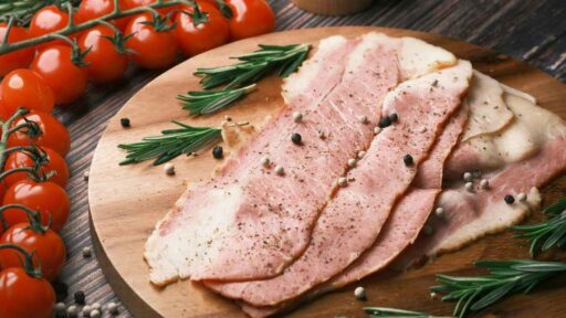 how-to-reheat-honey-baked-ham-featured
