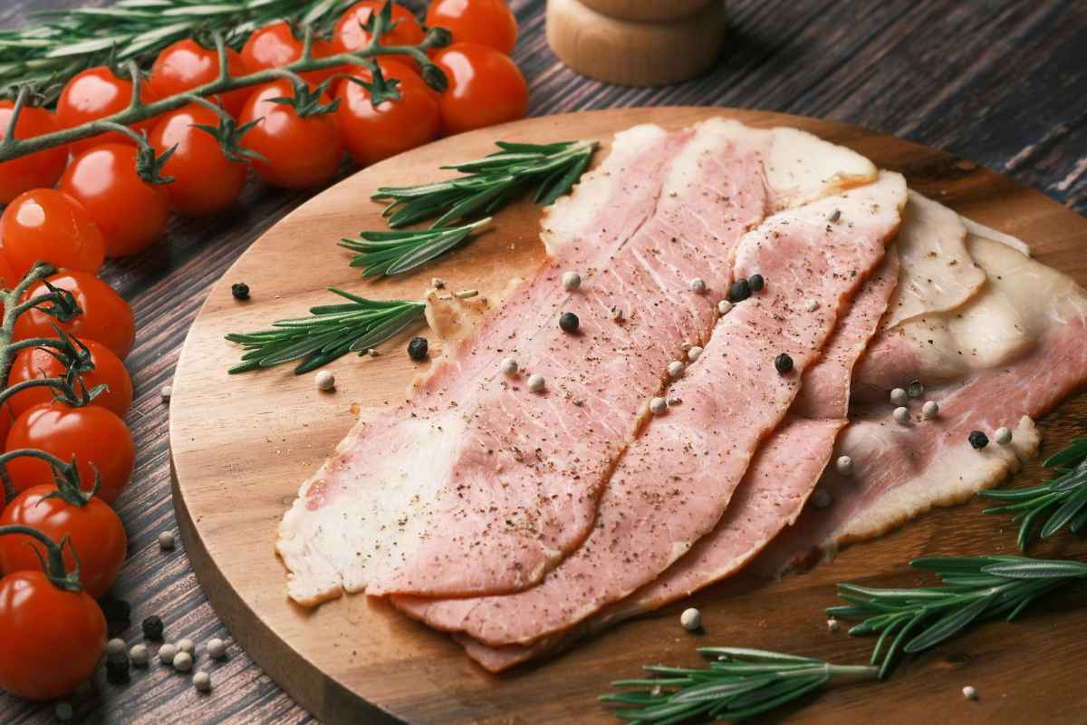 how-to-reheat-honey-baked-ham-featured