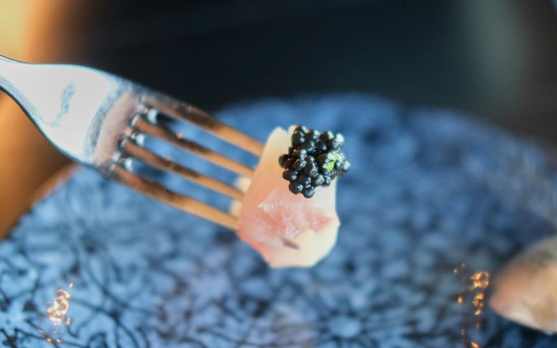 what-does-caviar-taste-like-why-so-expensive