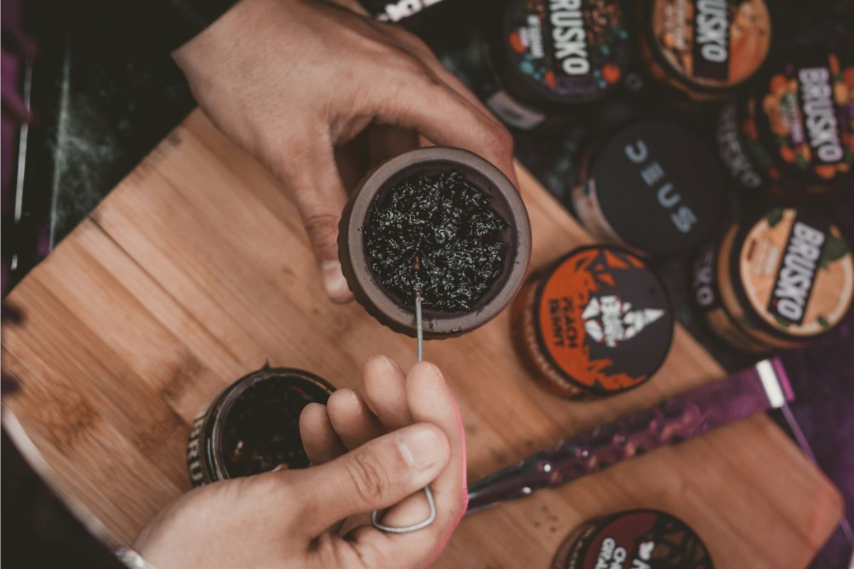 what-does-caviar-taste-like-featured